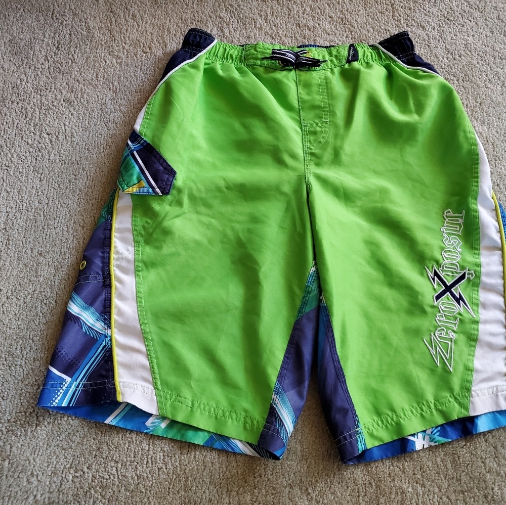 Swim trunk